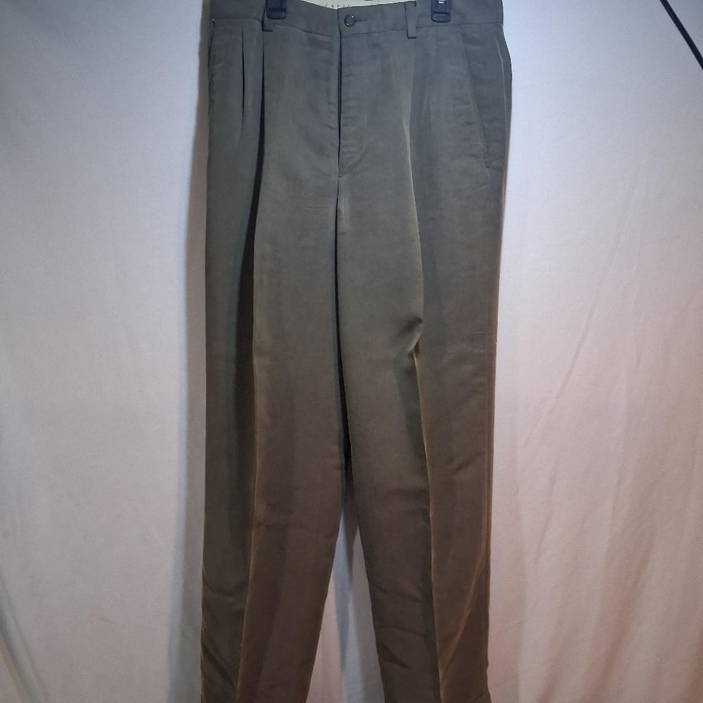 Liz Claiborne Men's Olive Dress Pants